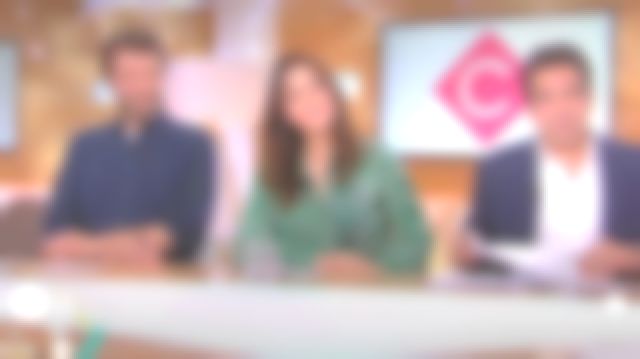 La camisa verde estampada de leopardo de Marion Ruggiéri en C à vous el 28.05.2019