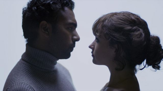 The sweater turtleneck ribbed grey worn by Jack Malik (Himesh Patel) in the film Yesterday
