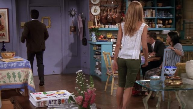 The Art Book by Editors of Phaidon Press as seen in Friends (S05E02)