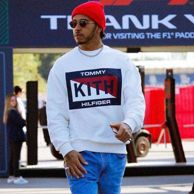 Sweatshirt Tommy Hilfiger x Kith Lewis Hamilton on his account Instagram @lewishamilton