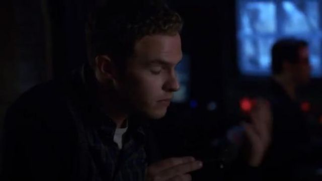 Smith Jeans Plaid Sportshirt usado por Leo Fitz (Iain De Caestecker) en Marvel's Agents of S.H.I.E.L.D. (S02E11)