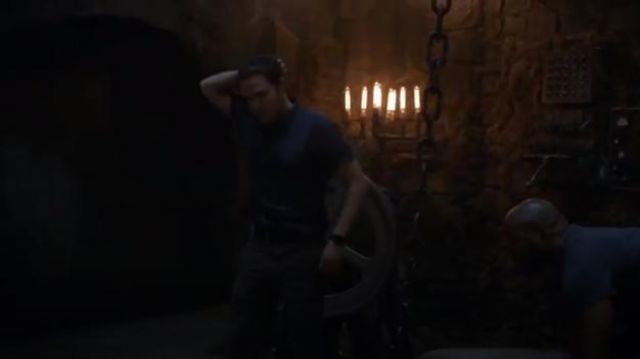La théorie Coppolo Shirt en Industria porté par Leo Fitz (Iain De Caestecker) dans Marvel Agents of S. H. I. E. L. D. (S03E02)