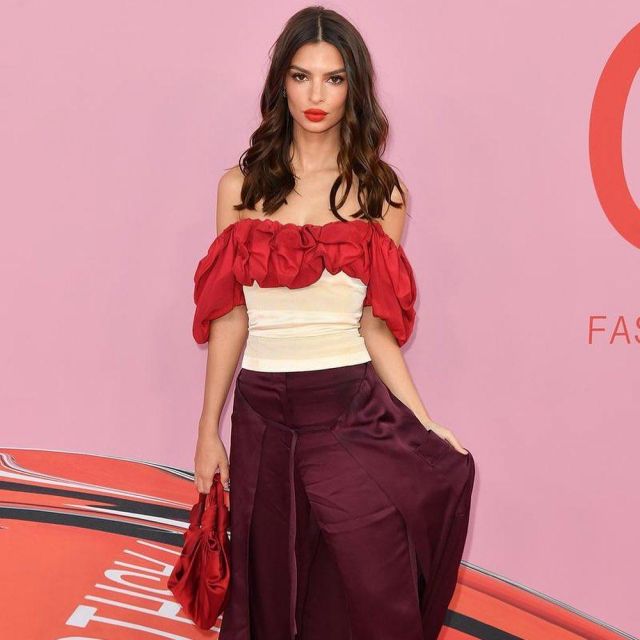 Hel­lessy Off-the-shoulder ruffled paneled jacquard blouse worn by Emily Ratajkowski at the CFDA Event 03.06.2019