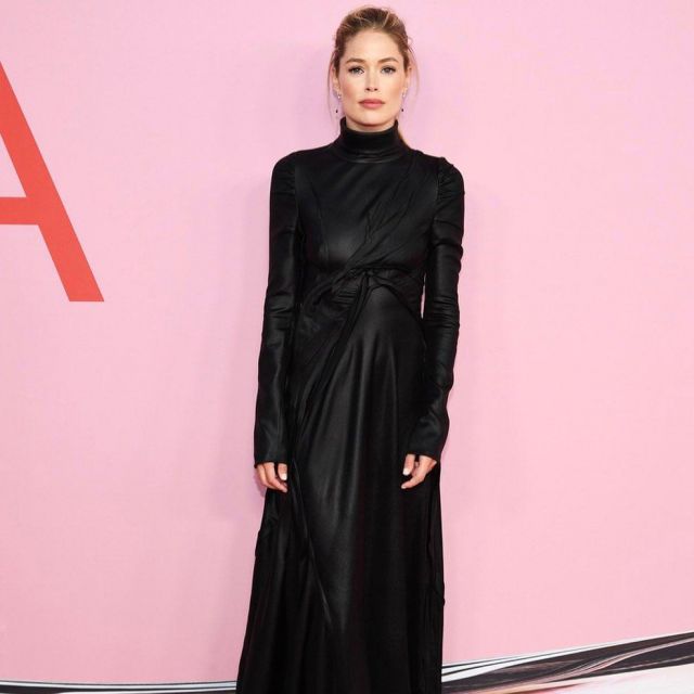 Black long dress worn by Doutzen Kroes at the CFDA event on 03.06.2019