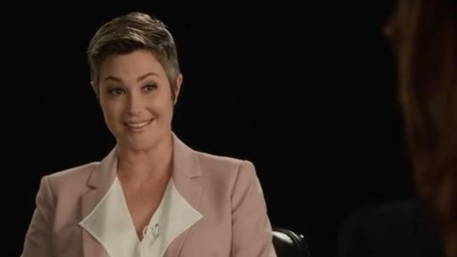 V-Neck Crepe White Blouse worn by The Interviewer in WHAT / IF (Season1 Episode10)