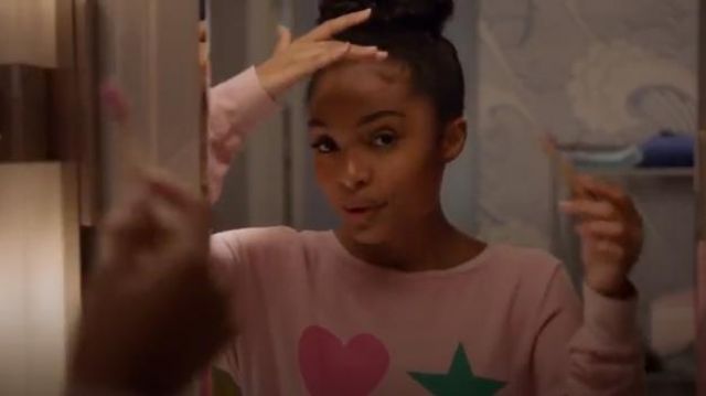 WildFox Powericon Graphic Sweatshirt worn by Zoey Johnson (Yara Shahidi) in grown-ish (S02E01)