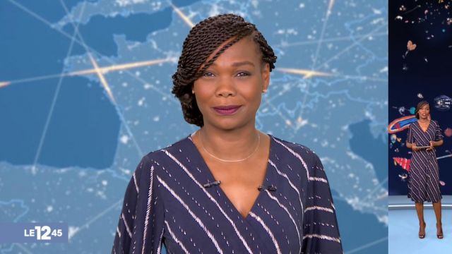 The Dress with V-neckline dark Blue/striped Kareen Guiock in The 12:45 to M6 of the 23/05/2019