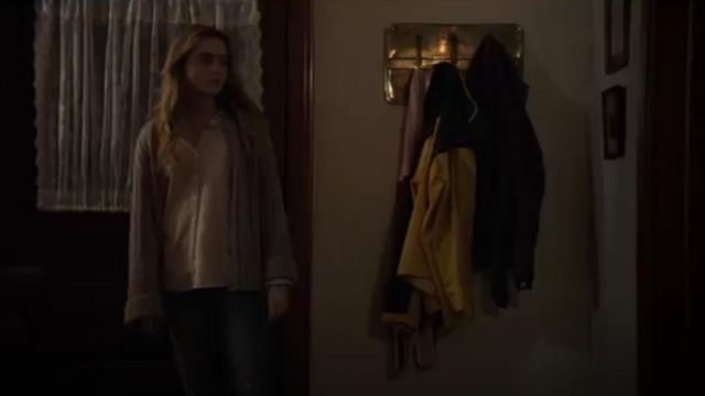 Leith Cozy Ribbed Tie Cardigan worn by Allie Pressman (Kathryn Newton) in The Society (S01E06)