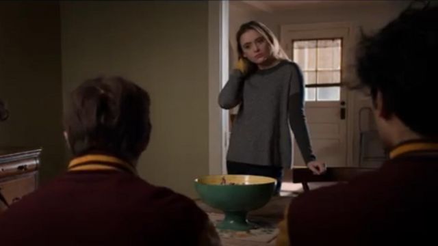 Aqua Cashmere Color Block Cashmere Sweater worn by Allie Pressman (Kathryn Newton) in The Society (S01E09)