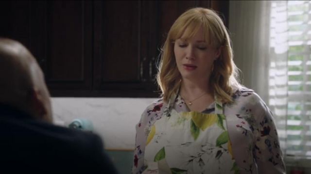 Equipment Essential Orchid Blouse worn by Beth Boland (Christina Hendricks) in Good Girls (S02E13)