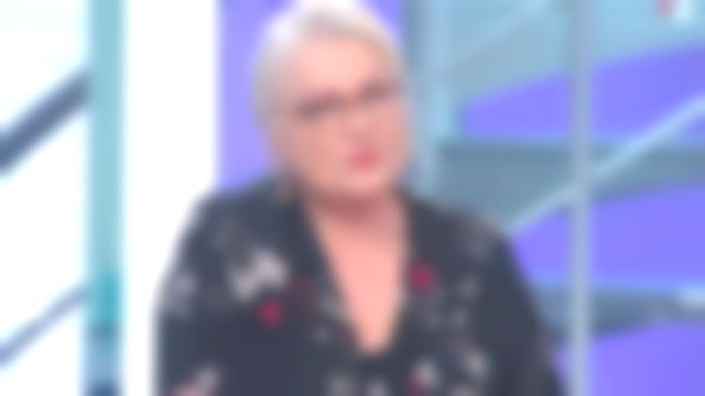 The top printed black heart of Josiane Balasko in This is the program the 14.06.2019