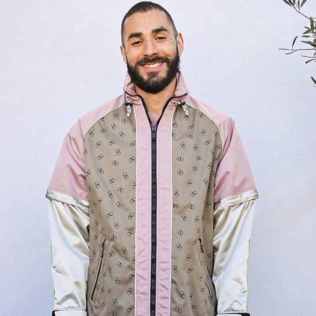 Le coupe-vent Valentino porté par Karim Benzema sur son compte Instagram @karimbenzema