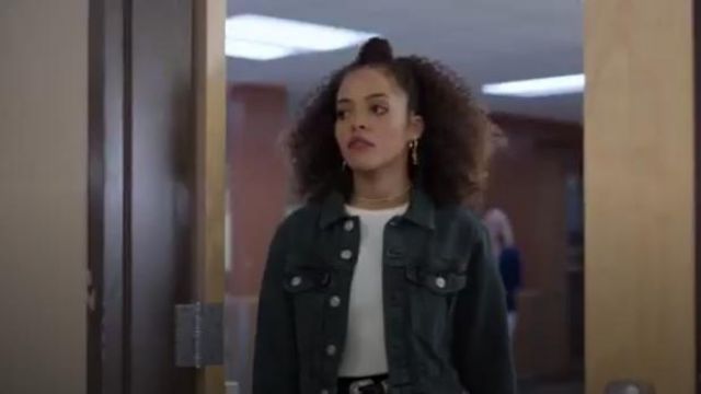 cropped denim jacket urban outfitters