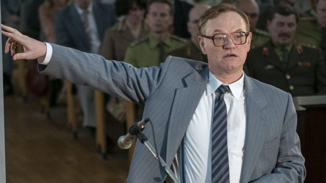 The Tie Of Valery Legasov (Jared Harris) In Chernobyl S01E05 | Spotern