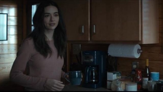 Full Tilt Essentials Mauve Womens Thermal worn by Abby Arcane (Crystal Reed) in Swamp Thing (Season 01 Episode 01)