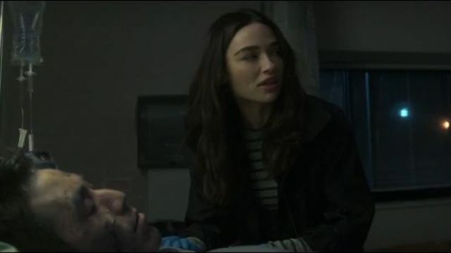 Rag & Bone Striped Long-Sleeve Tee worn by Abby Arcane (Crystal Reed) in Swamp Thing (S01E01)