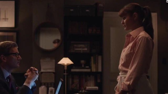 The long-sleeved shirt striped, red and white-Tess (Ella Purnell) in Sweetbitter (Season 2)