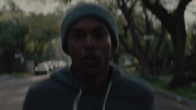 Gris foncé Chaud Bonnet en Tricot porté par Luce Edgar (Kelvin Harrison Jr) dans Luce