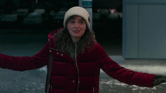 Red puff jacket with faux fur worn by Stella (Haley Lu Richardson) in Five Feet Apart