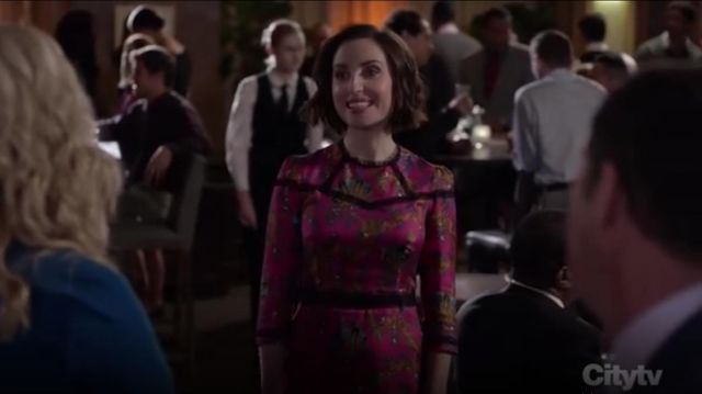 Sandro Lace Panelled Printed Silk Midi Dress worn by Jen (Zoe Lister-Jones) in Life in Pieces (S04E09)