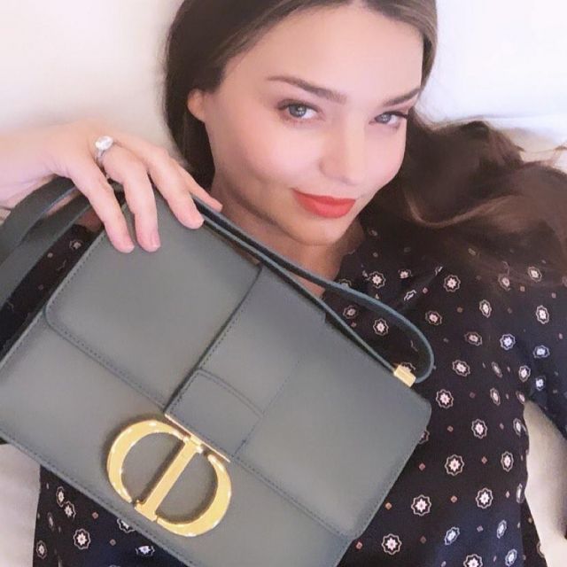 Le sac noir Dior de Miranda Kerr sur son compte Instagram @mirandakerr