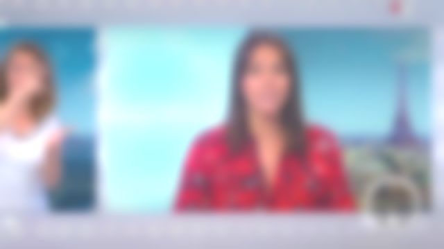 The red shirt print adorned with shiny thread of Sophie Le Saint in Télématin the 03.07.2019