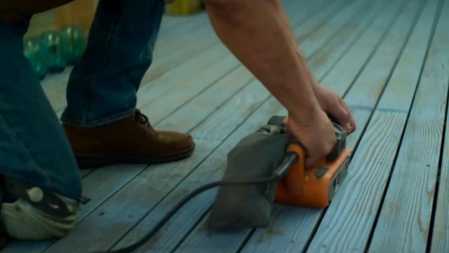 Floor Sander used by Ernesto (Alejandro Patiño) in Papi Chulo