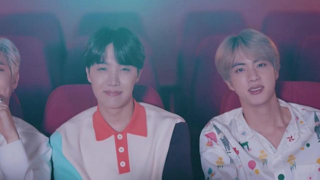 The polo color block Sunnei of J-Hope in the clip Lights BTS