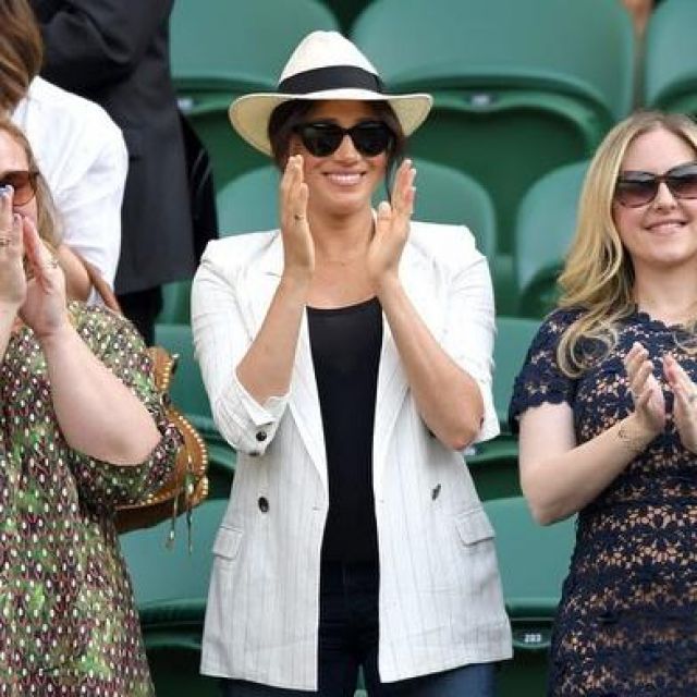L'Agence Brea Pinstriped Linen And Cotton Blend Blazer worn by Meghan, Duchess of Sussex Wimbledon July 4, 2019