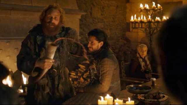 Le Goblet de Daenerys Targaryen (Emilia Clarke) dans Game of Thrones (S08E04)