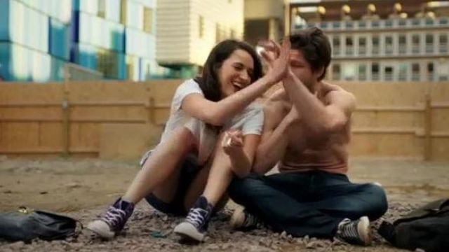 The blue jeans worn by Anthony (Damien Molony) in Crashing (S01E01)