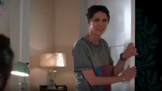 Mimi Chica Duran Duran Tee worn by Bex Mack (Lilan Bowden) in Andi Mack ...