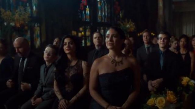 Roberto Cavalli Lace Bodycon Dress worn by Isabelle Lightwood (Emeraude Toubia) in Shadowhunters (Season 03 Episode 22)