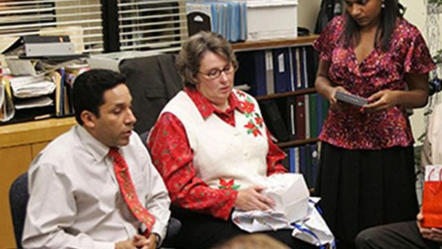 White Vest With Poinsettia Flowers of Phyllis Vance (Phyllis Smith) in The Office (S02E10)