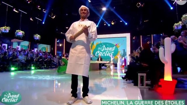 The jeans pants black worn by Martin Campbell in the tv program " The Big Cactus on 08 January 2018