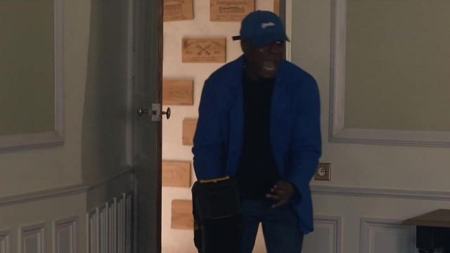 La Blouse de travail portée par William (Wil Aime) dans la vidéo YouTube Le gendre parfait
