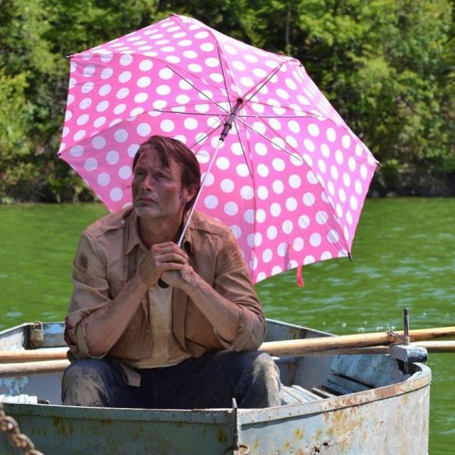 Pois parapluie utilisé par Mads Mikkelsen sur l'Instagram account @theofficialmads