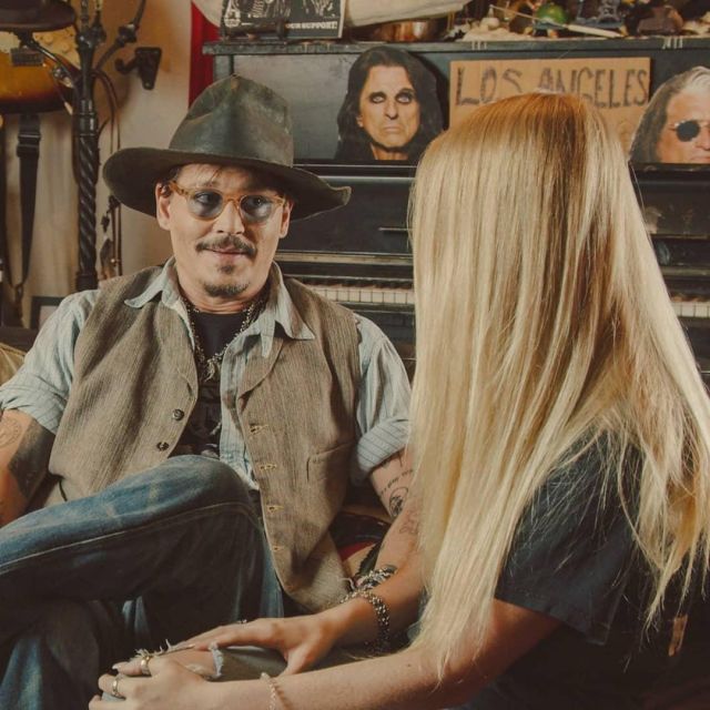 Moscot Lemtosh Flesh 02 Blue/Yellow Sunglasses worn by Johnny Depp Interview for Rise Album by Hollywood Vampires June 2019