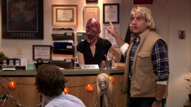 Blue Plaid Shirt of Michael Scott (Steve Carell) in The Office (Season 07 Episode 06)