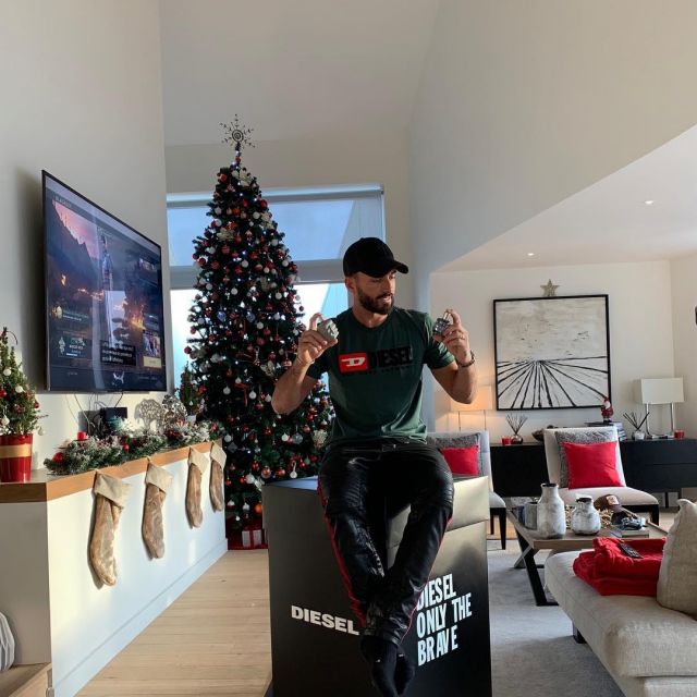The T shirt Diesel Thomas Vergara on the account instagram of @vergarathomas