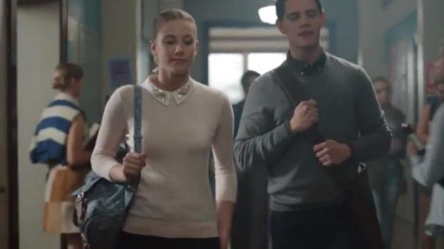Herschel Supply Co Dawson Backpack worn by Betty Cooper (Lili Reinhart) in Riverdale (Season 01 Episode 02)
