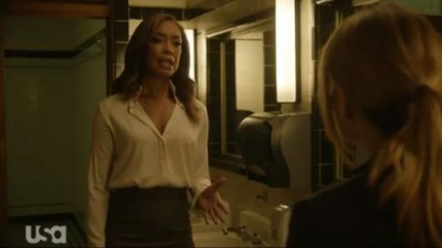 The Row Petah silk-blend georgette shirt worn by Jessica Pearson (Gina Torres) in Pearson (Season 01 Episode 01)
