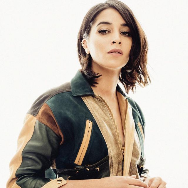 La veste en patchwork de cuir Louis Vuitton portée par Leïla Bekhti sur son compte Instagram @leilabekhti