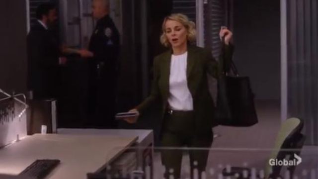 Theory Gathered Silk Top worn by Det. Lizzie Needham (Bojana Novakovic) in Instinct (Season 01 Episode 04)