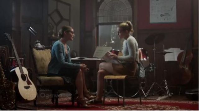 Converse Chuck Taylor All Star Dainty Ox worn by Betty Cooper (Lili Reinhart) in Riverdale (Season 01 Episode 04)