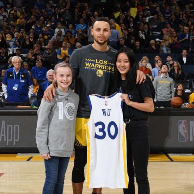Golden State Warriors Noches Ene Be A Long Sleeve T Shirt in grey worn by Stephen Curry on his Instagram account @stephencurry30