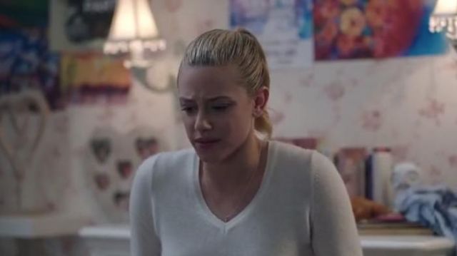 V-Neck Sweater worn by Betty Cooper (Lili Reinhart) in Riverdale (Season 01 Episode 06)