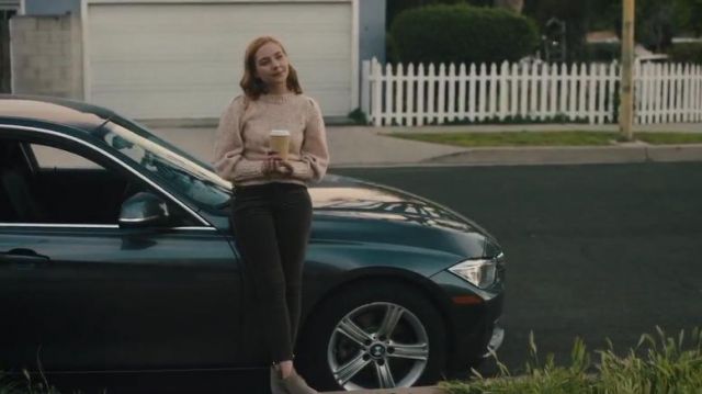 Madewell Pleat Shoulder Pullover Sweater worn by Violet Simmons (Haley Ramm) in Light as a Feather (Season 02 Episode 02)