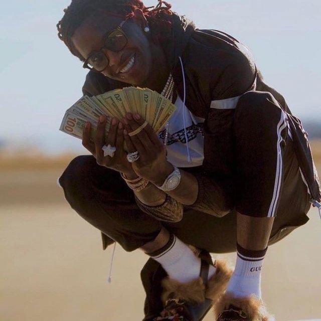 Gucci Fourrure chevrons chaussons portés par Young Thug sur son Instagram account @youngthug