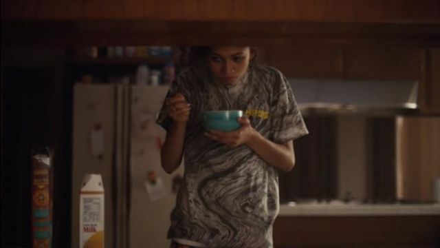 CNY HDNYC Marbled Tee worn by Rue Bennett (Zendaya) in Euphoria (Season 01 Episode 07)